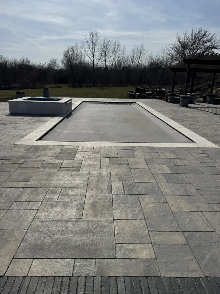 Pinnacle 40 with Integra Pool Cover